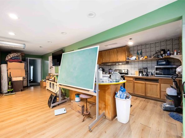 5208 Noble Street, Houston TX 77020