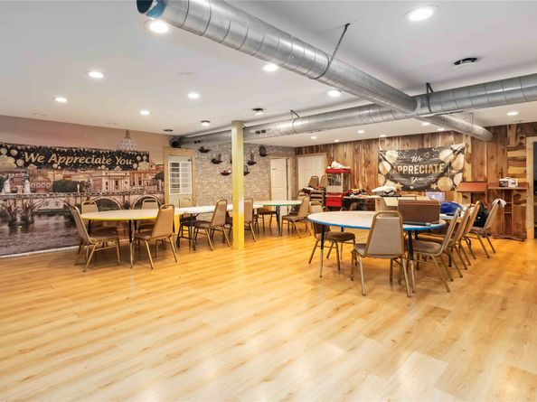 5208 Noble Street, Houston TX 77020