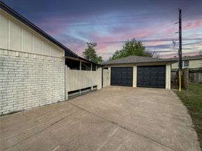 4934 Whispering Falls Drive, Houston TX 77084
