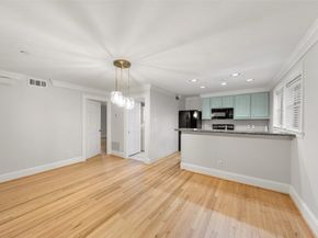 1621 Heights Boulevard 3, Houston TX 77008