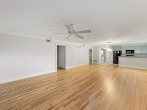 1621 Heights Boulevard 3, Houston TX 77008