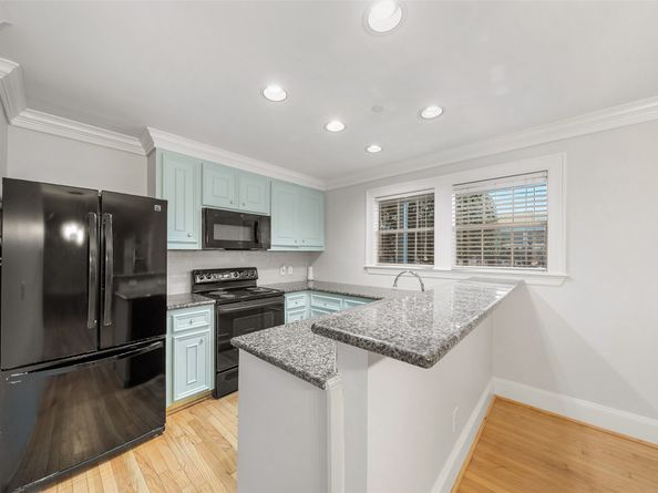 1621 Heights Boulevard 3, Houston TX 77008