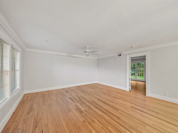 1621 Heights Boulevard 3, Houston TX 77008