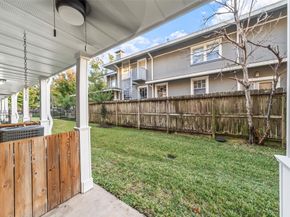 1621 Heights Boulevard 3, Houston TX 77008