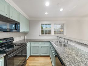 1621 Heights Boulevard 3, Houston TX 77008