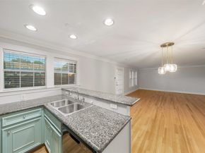 1621 Heights Boulevard 3, Houston TX 77008