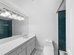 1621 Heights Boulevard 3, Houston TX 77008