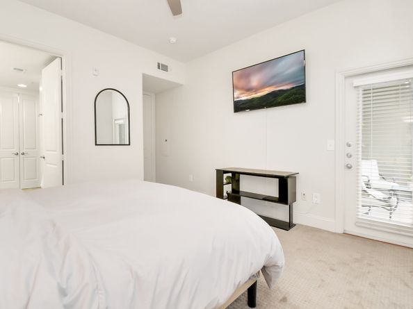 2120 Kipling Street 306, Houston TX 77098