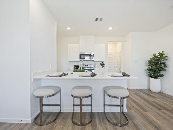 3302 Willshire Stone Street, Houston TX 77091