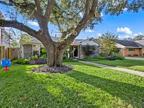 8422 Academy Street, Houston TX 77025
