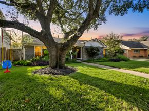 8422 Academy Street, Houston TX 77025