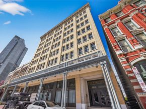 204 Travis Street 2B, Houston TX 77002