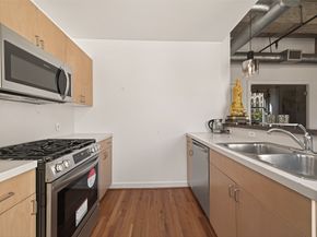 204 Travis Street 2B, Houston TX 77002