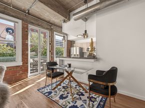 204 Travis Street 2B, Houston TX 77002