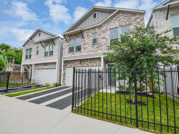 3130 Trulley Street, Houston TX 77004