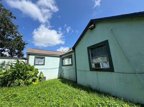 4512 Kingsbury Street, Houston TX 77021