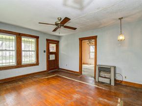 5721 Parker Road, Houston TX 77016