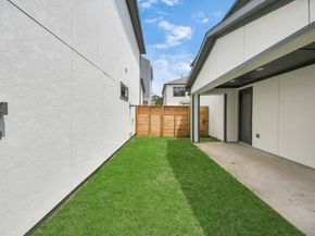 12010 Royal Oaks Banner Way, Houston TX 77082