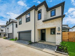 12010 Royal Oaks Banner Way, Houston TX 77082