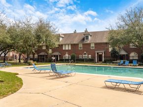 1405 El Camino Village Drive, Webster TX 77058