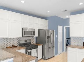 1405 El Camino Village Drive, Webster TX 77058