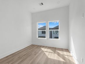 3034 Mcgowen Street, Houston TX 77004