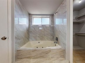 14715 Woodward Gardens Drive, Houston TX 77082