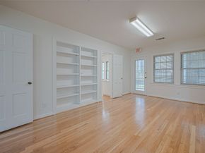 826 Heights Blvd, Houston TX 77007