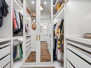 10931 Piping Rock Lane, Houston TX 77042