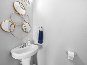 3322 Inverness Path Lane, Houston TX 77053