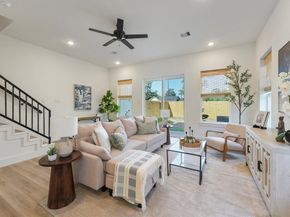 1911 Dewalt St, Houston TX 77088