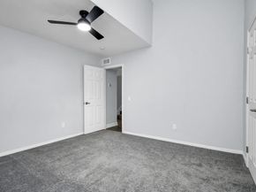 9809 Richmond Avenue B13, Houston TX 77042