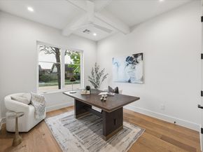 107 E 24th Street, Houston TX 77008