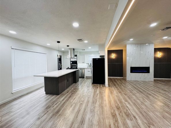 2326 Briarview Drive, Houston TX 77077