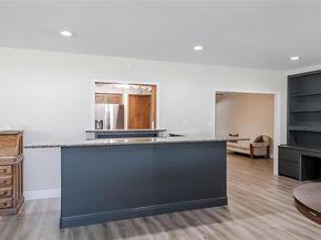 402 Fintona Way, Houston TX 77015