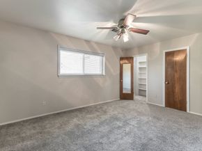 402 Fintona Way, Houston TX 77015