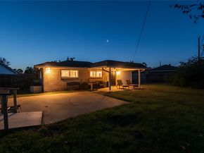 402 Fintona Way, Houston TX 77015