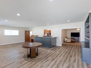 402 Fintona Way, Houston TX 77015