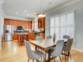 170 Oak Place Drive, Houston TX 77006