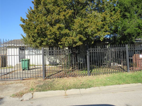 8319 Garland Street, Houston TX 77017