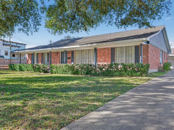 9310 Cliffwood Drive, Houston TX 77096