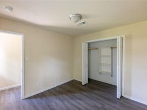 4942 Bataan Road, Houston TX 77033