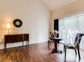 2100 Tanglewilde Street 296, Houston TX 77063