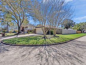 2410 Sherwood Hollow Lane, Houston TX 77339