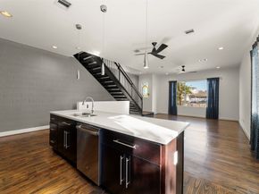 1524 Blodgett Street, Houston TX 77004