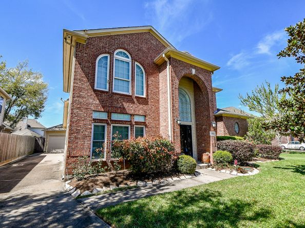 2910 Clayton Ridge Court, Houston TX 77082