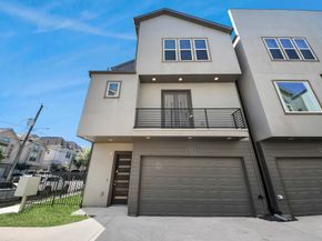 5720 Petty Street, Houston TX 77007