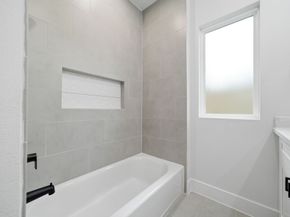 328 Janisch D, Houston TX 77018