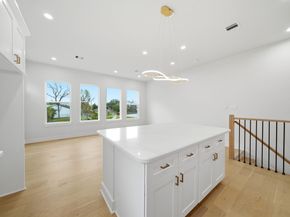 328 Janisch D, Houston TX 77018