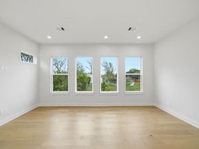 328 Janisch D, Houston TX 77018